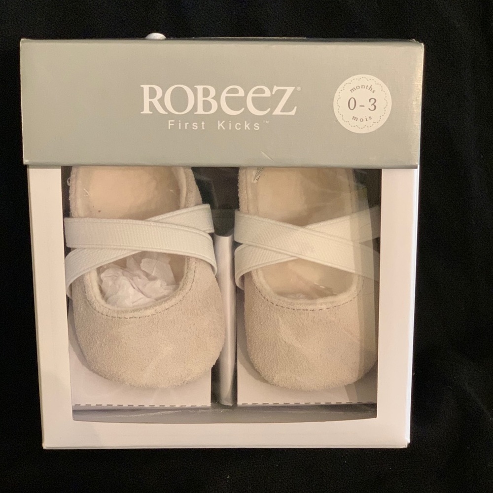 Robeez 0-3 month shoes.